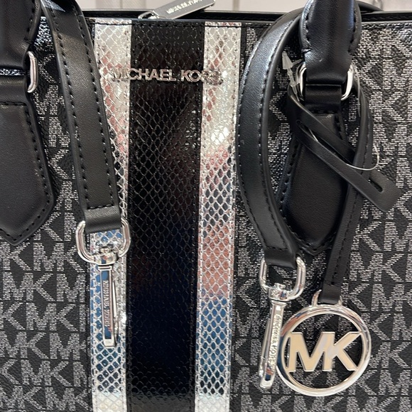 Michael Kors Sheila Medium Signature Logo and Metallic Satchel Crossbody CZ NWT - Picture 13 of 16